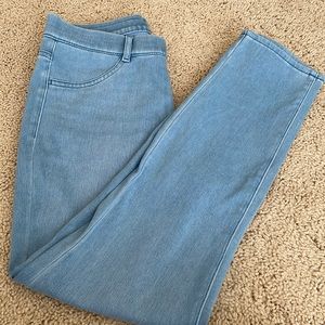 New! Uniqlo Jeggings